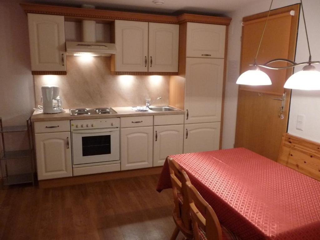 Appartements Ferienwohnungen Alpenblick Faistenau Ruang foto